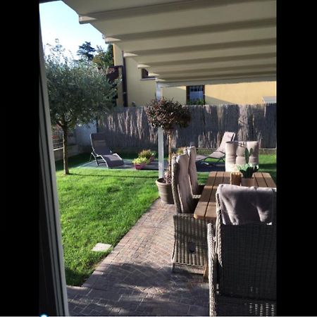 Appartamento Campagnola Con Giardino Privato E Due Camere Da Letto ภายนอก รูปภาพ